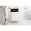 Κάδος με καπάκι αφής BO, 60 l, σε λευκό, Brabantia