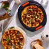 223830 1 forma na kolac 28 cm cerna ocel le creuset