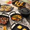 223572 2 venkovni panev na pizzu bbq 35 cm cerna litina le creuset